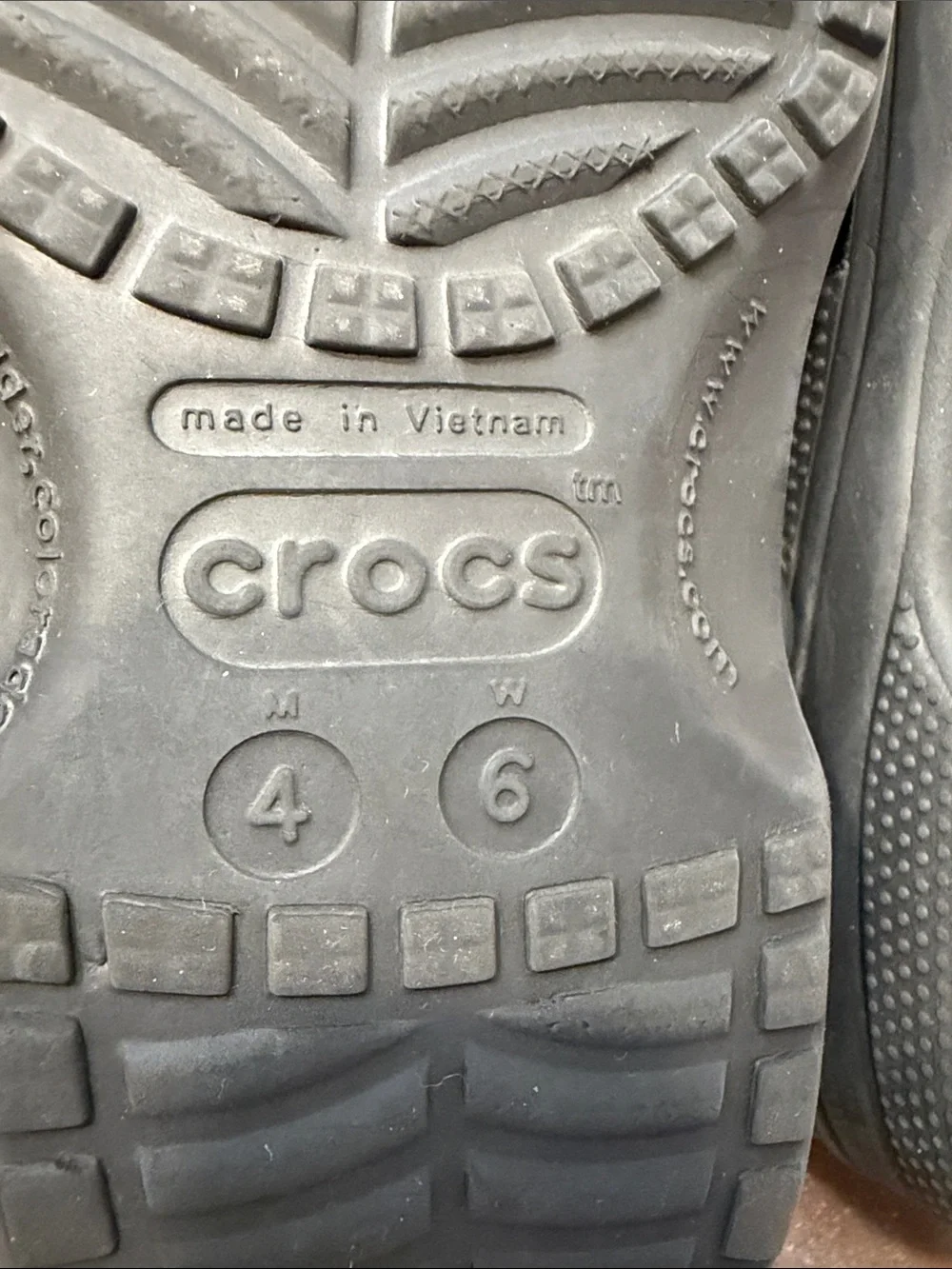 CROCS Kids Classic Clog in Black with Colorful Jibbitz